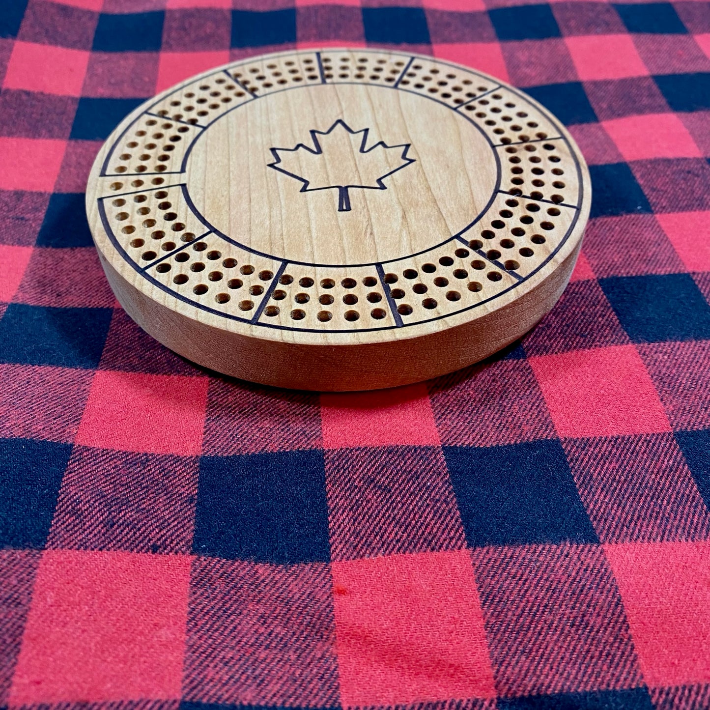 Tiny Traveller Crib Board - Maple Leaf Eh