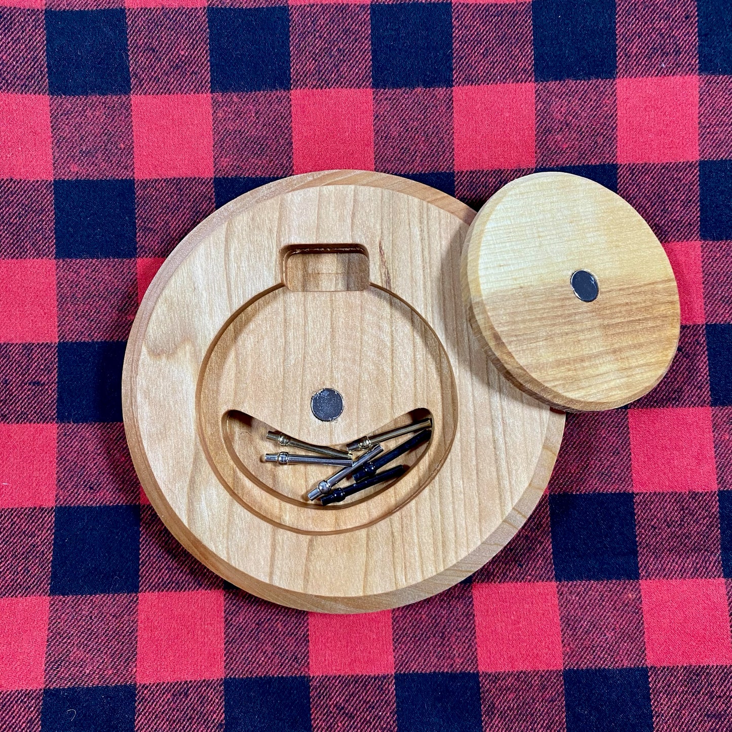 Tiny Traveller Crib Board - Maple Leaf Eh